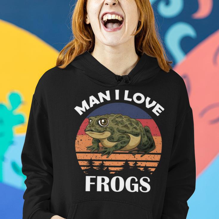 Man I Love Frogs Funny Retro Frog Women Hoodie Gifts for Her