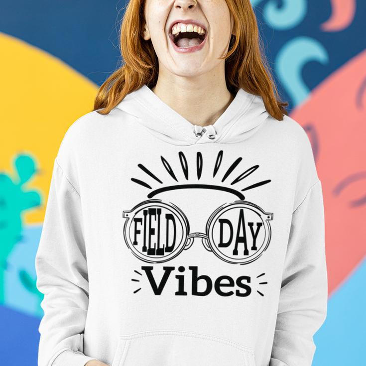 Happy Field Day Field Day Tee Kids Graduation School Fun Day V8 Women Hoodie Gifts for Her