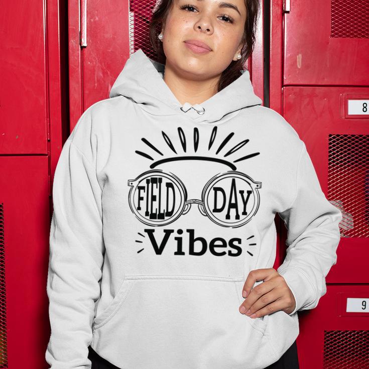 Happy Field Day Field Day Tee Kids Graduation School Fun Day V8 Women Hoodie Funny Gifts