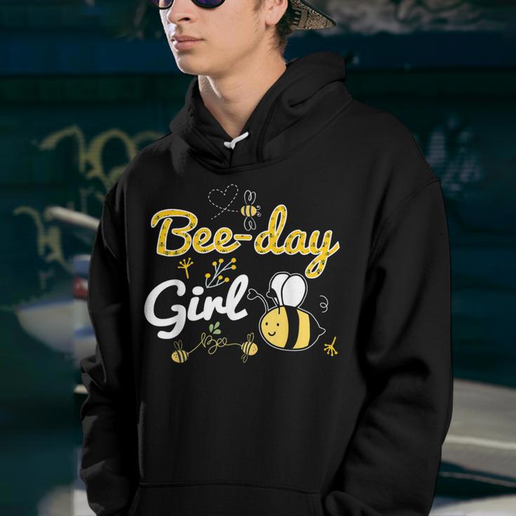 Bee Bee Bee-Day Girl Birthday Party Cute Bee Youth Hoodie