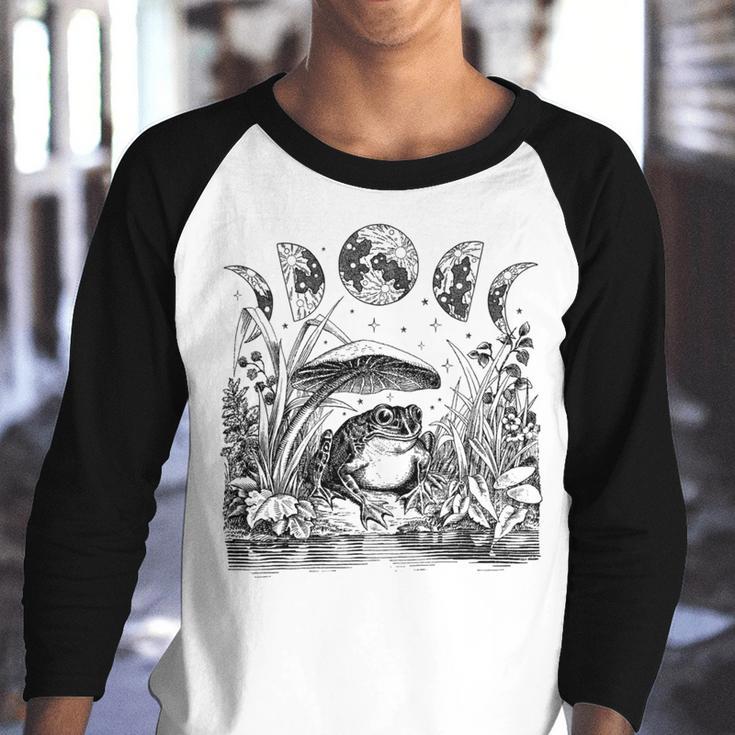 Cute Cottagecore Aesthetic Frog Mushroom Moon Witchy Vintage - Dark Academia Goblincore Witchcraft F Youth Raglan Shirt