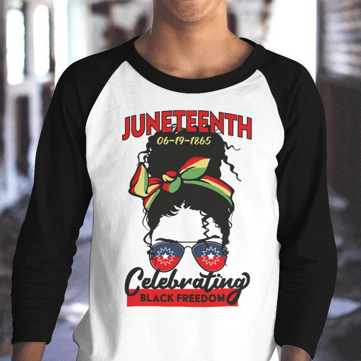 Free-Ish Juneteenth Celebrate Black Freedom Free-Ish 1865 Messy Bun Afro Mom Youth Raglan Shirt