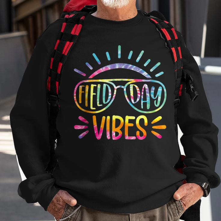 Field Day Vibes Tie Dye Last Day Of School Field Day Teacher Sweatshirt Gifts for Old Men