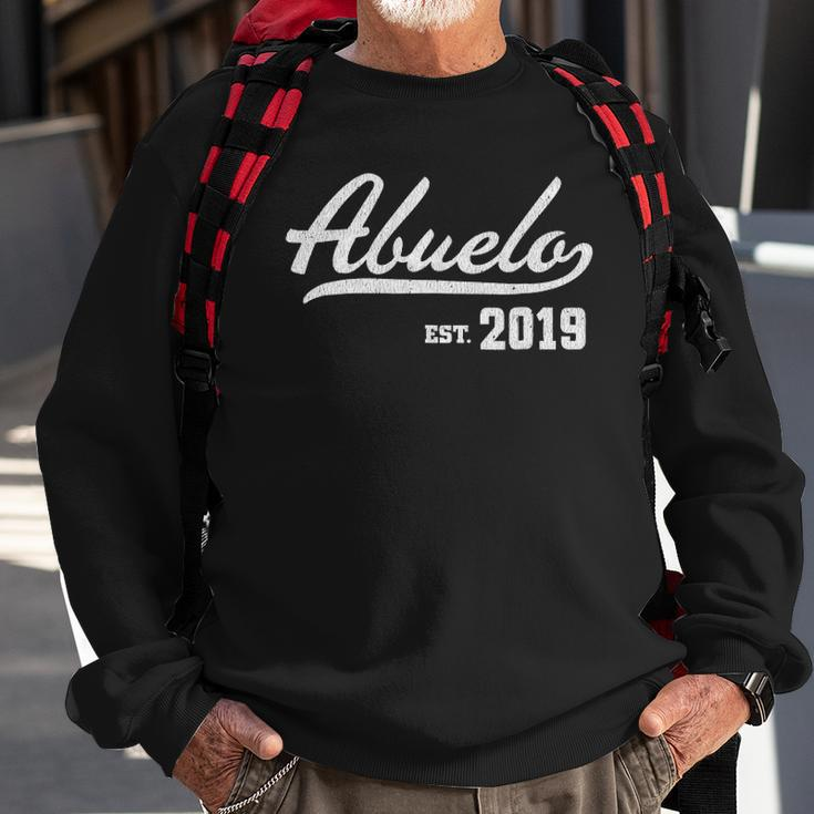 Mens Abuelo Est 2019 Distressed Sweatshirt Gifts for Old Men