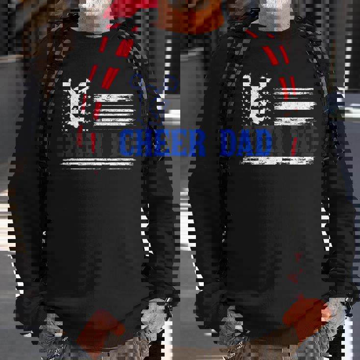 Mens American Us Flag Cheer Dad For Men Funny Fathers Day Sweatshirt Gifts for Old Men