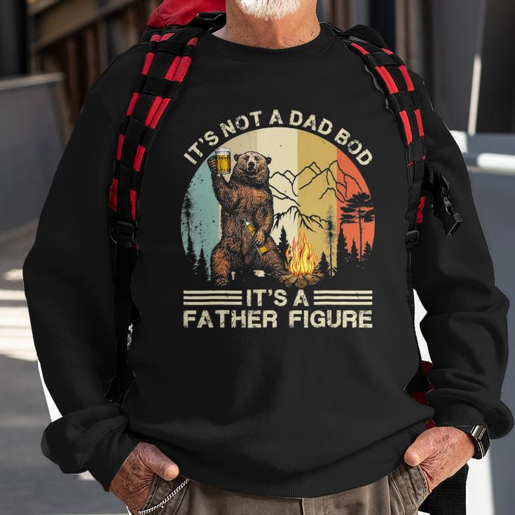 Mens Funny Bear Camping - Its Not A Dad Bod Its A Father Figure Sweatshirt Gifts for Old Men