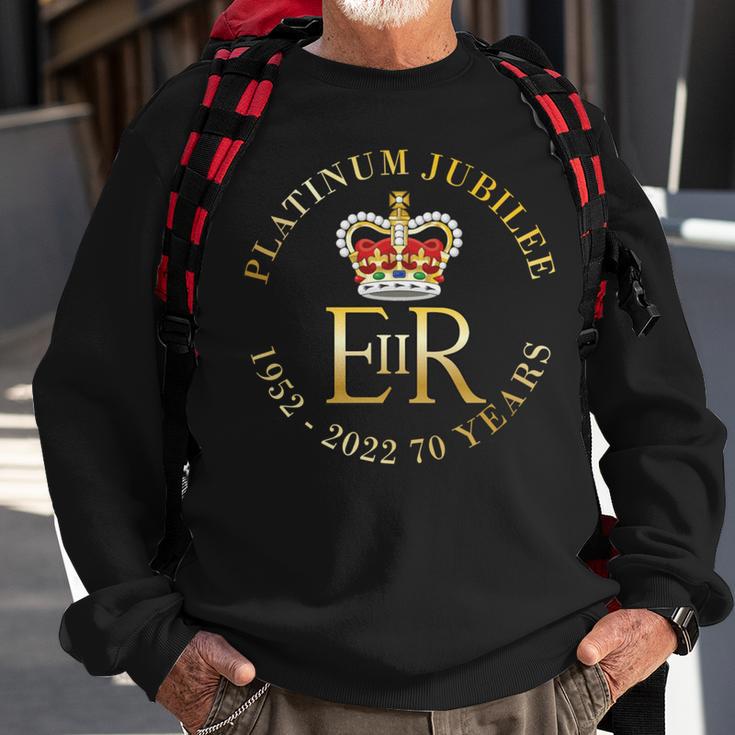 Queens Platinum Jubilee V2 Sweatshirt Gifts for Old Men