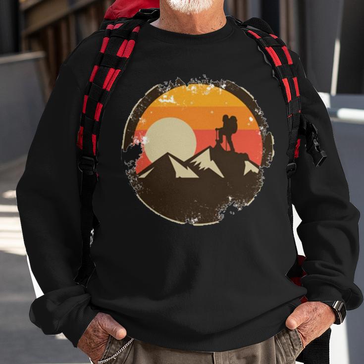 Vintage Retro Rock Climber 161 Shirt Sweatshirt Gifts for Old Men