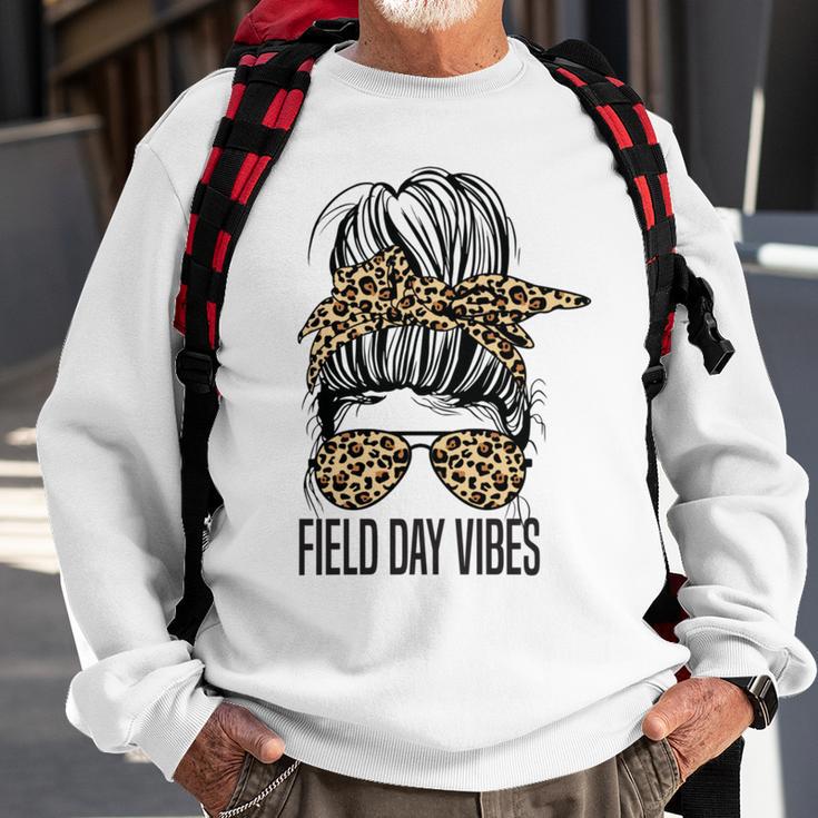 Happy Field Day Field Day Tee Kids Graduation School Fun Day V12 Sweatshirt Gifts for Old Men