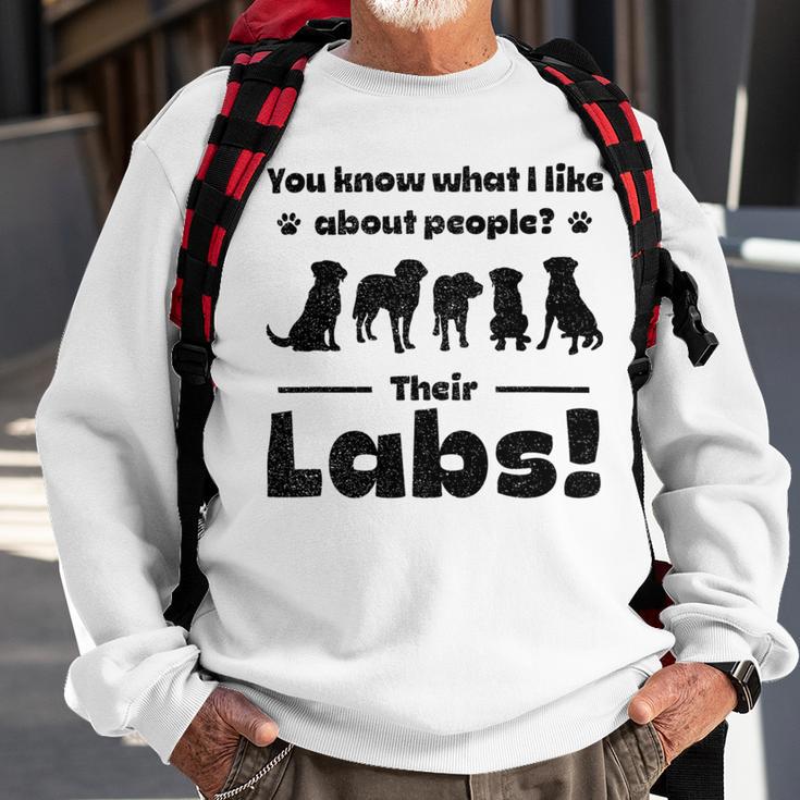 Official Professional Labrador Groomer Sweatshirt Gifts for Old Men