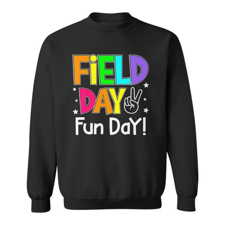 Men Field Trip Fun Day 2022 For Adults Teacher Math Teacher Sweatshirt