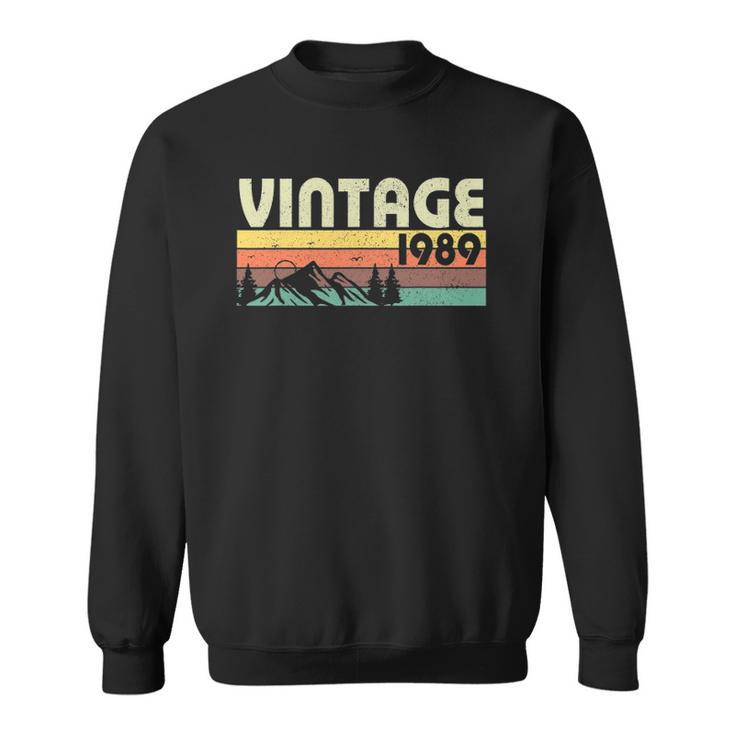 Retro Vintage 1989 Graphics 33Rd Birthday Gift 33 Years Old Sweatshirt