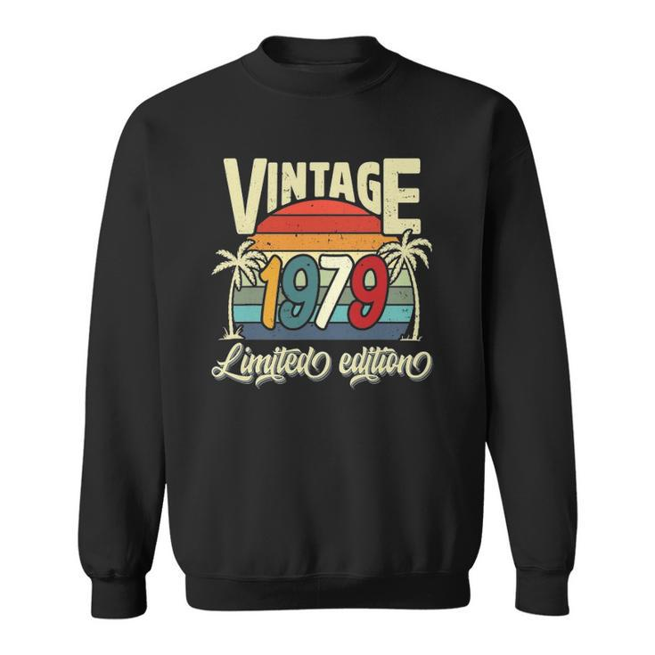 Vintage 1979 43Rd Birthday Limited Edition 43 Years Old Bday Sweatshirt