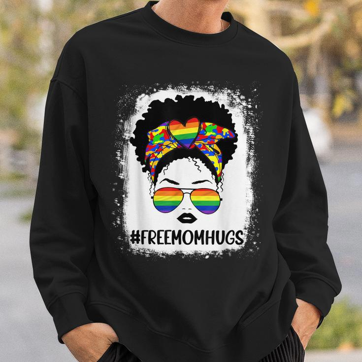 Black Womens Free Mom Hugs Messy Bun Lgbt Pride Rainbow Sweatshirt Gifts for Him