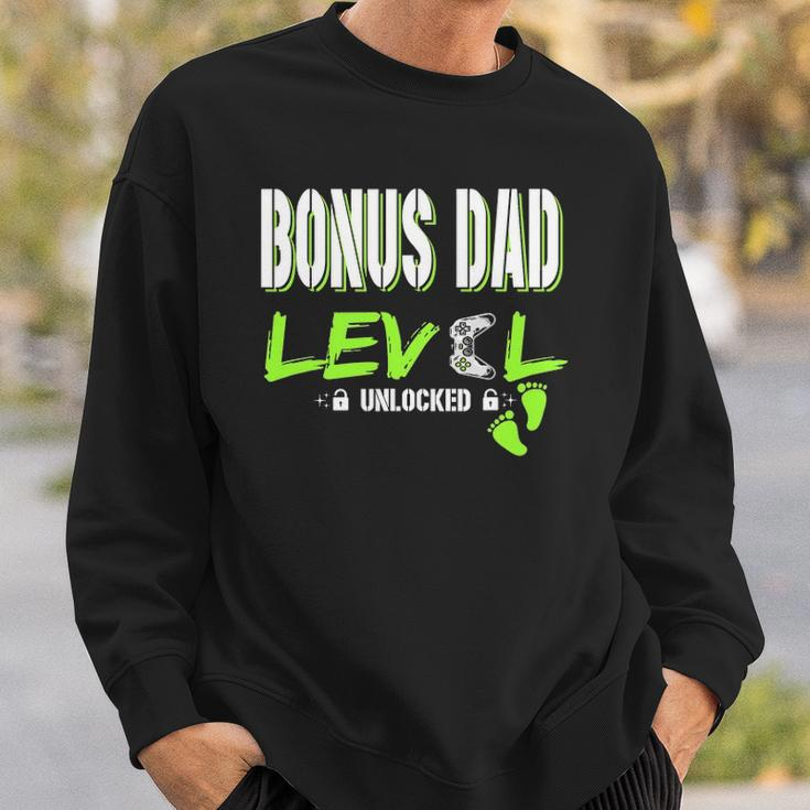 Mens Gaming Bonus Dad Level Unlocked Gamer Leveled Up Fathers Sweatshirt Gifts for Him