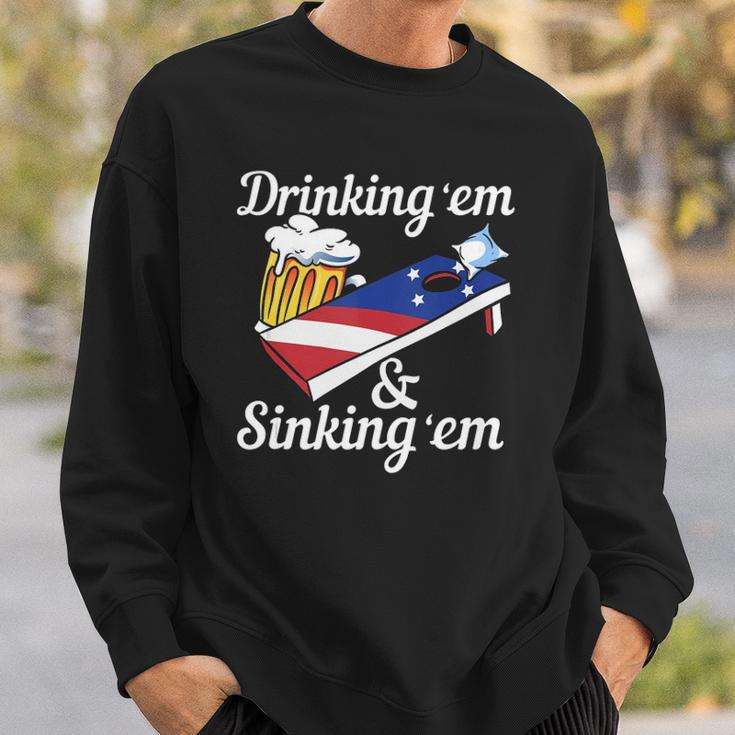 Mens Men Or Women Drinking Yard Game - Funny Cornhole Sweatshirt Gifts for Him