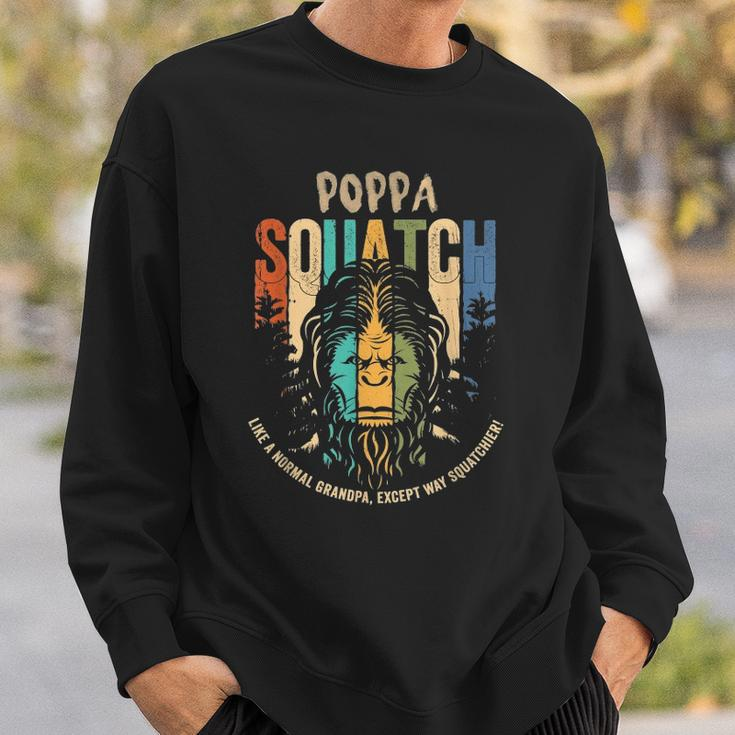 Poppa Squatch - Funny Bigfoot Sasquatch Fathers Day Gift Sweatshirt Gifts for Him