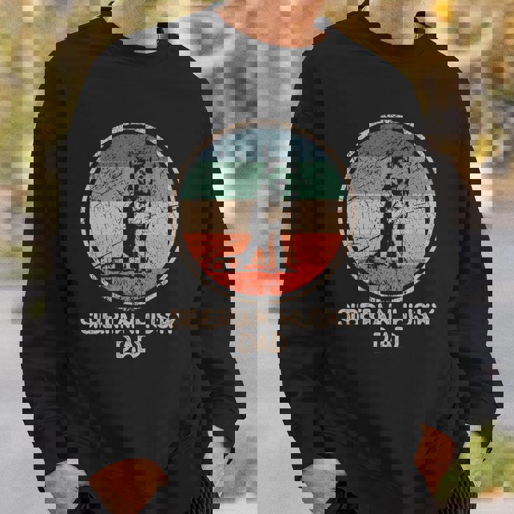 Siberian Husky Dog Vintage Siberian Husky Dad Sweatshirt Gifts for Him