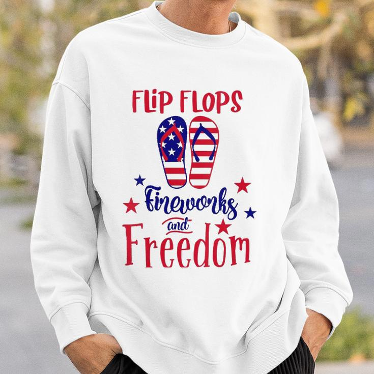 Womens July 4Th Flip Flops Fireworks & Freedom 4Th Of July Party V-Neck Sweatshirt Gifts for Him