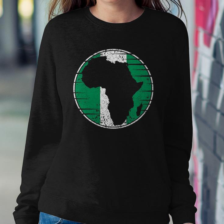 Africa Vintage Retro Map Nigeria Nigerian Flag Sweatshirt Gifts for Her