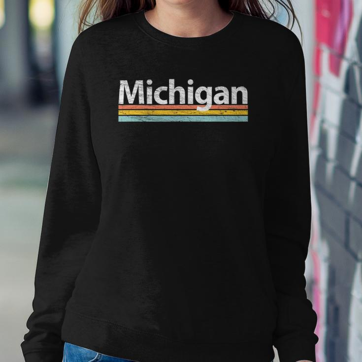 Michigan - Mi Vintage Worn Design - Retro Stripes Classic Sweatshirt Gifts for Her