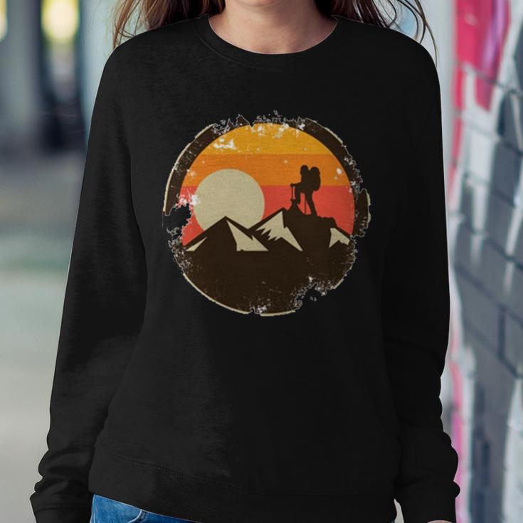 Vintage Retro Rock Climber 161 Shirt Sweatshirt Gifts for Her