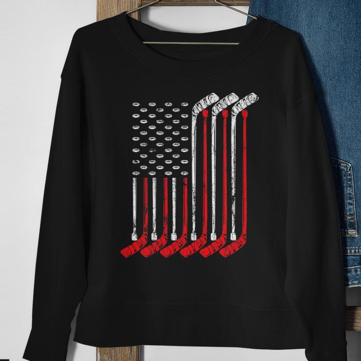 American Flag Vintage Retro Ice Hockey Gift Sports Patriot Sweatshirt Gifts for Old Women