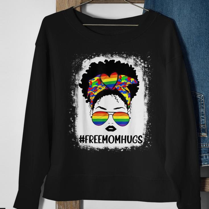 Black Womens Free Mom Hugs Messy Bun Lgbt Pride Rainbow Sweatshirt Gifts for Old Women