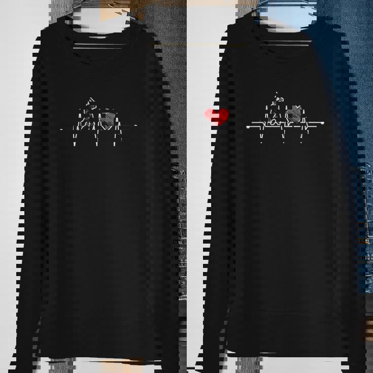 Cricket Player Heartbeat Gift Ekg Cricket Fans Lover Funny Sweatshirt Gifts for Old Women