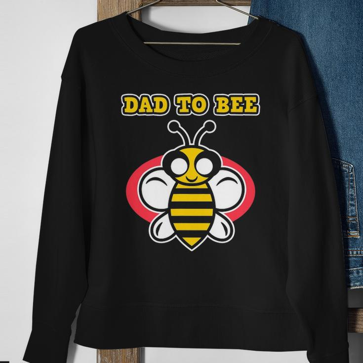 Dad To Bee - Pregnant Women & Moms - Pregnancy Bee Sweatshirt Gifts for Old Women