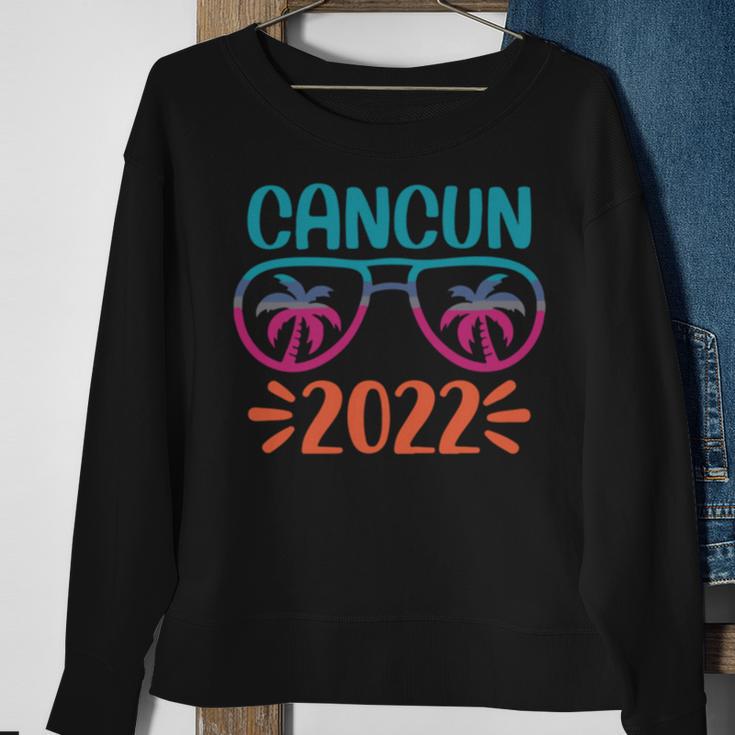 Family Vacation 2022 Cancun Sweatshirt Gifts for Old Women