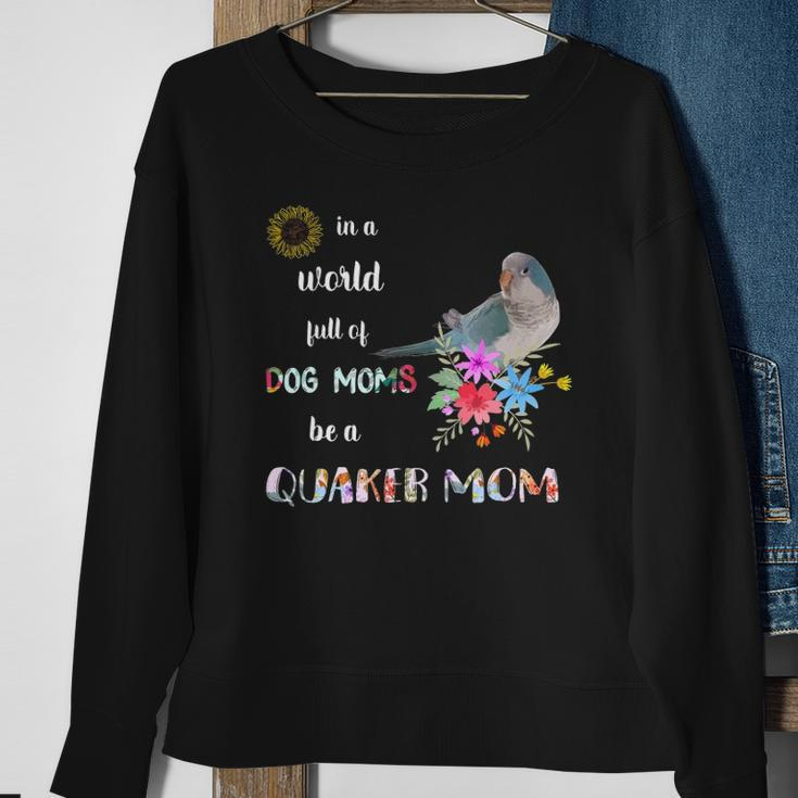 Funny Be A Blue Quaker Parrot Bird Mom Mother Sweatshirt Gifts for Old Women