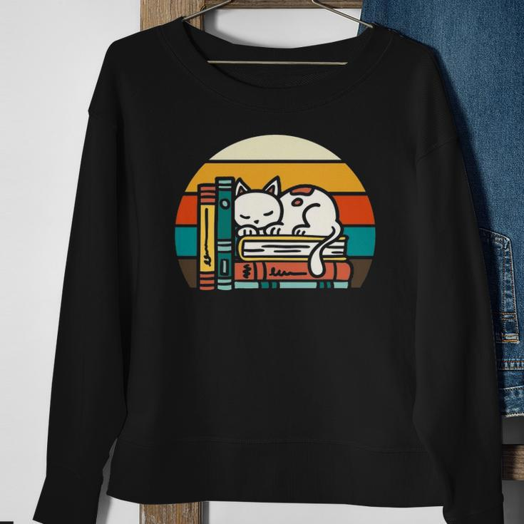 Funny Cute Cat Lady Books Reading Kitty Animals Pet Vintage Sweatshirt Gifts for Old Women