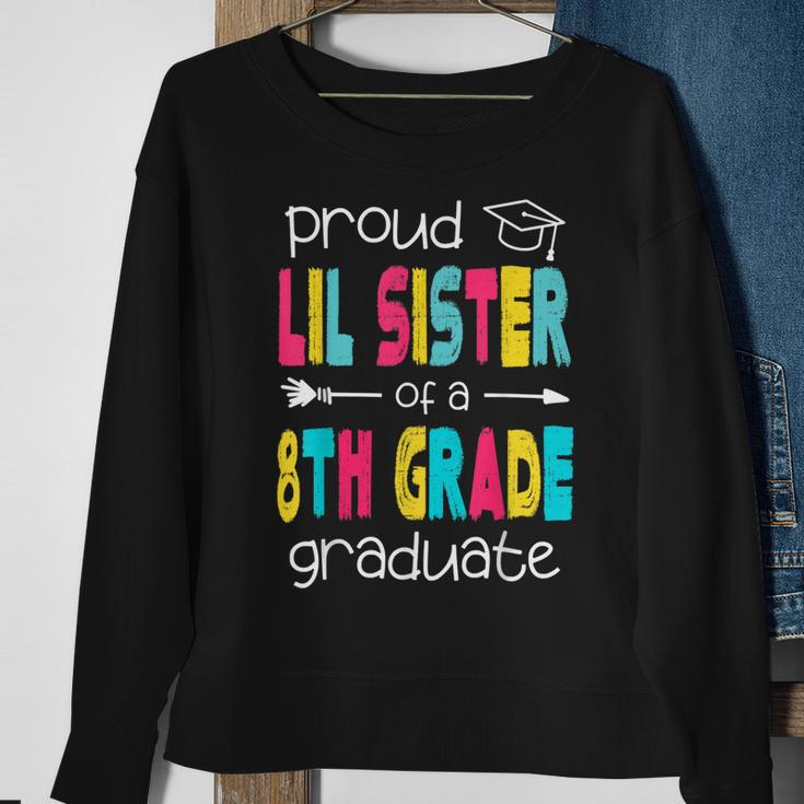 Funny Proud Lil Sister Of A Class Of 2022 8Th Grade Graduate Sweatshirt Gifts for Old Women