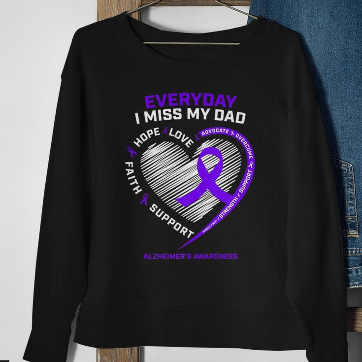 In Memory Dad Purple Alzheimers Awareness Sweatshirt Gifts for Old Women