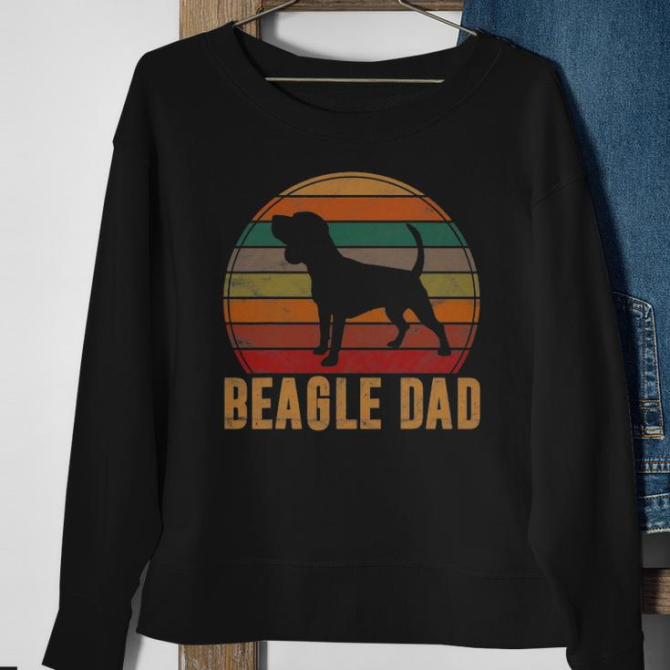 Retro Beagle Dad Gift Dog Owner Pet Tricolor Beagle Father Sweatshirt Gifts for Old Women