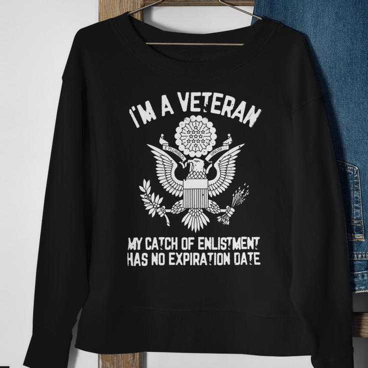 Veteran Patriotic Im A Veteran Mi Catch Of Enlistment Veterans Day Mi Catch Of Enlistment Proud Vetnavy Soldier Army Military Sweatshirt Gifts for Old Women