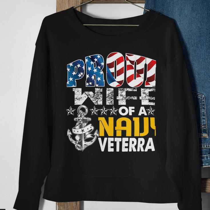 Veteran Veterans Day Proud Wife Of A Navy Veteran Vintage Veterans Day 105 Navy Soldier Army Military Sweatshirt Gifts for Old Women Veteran Veterans Day Proud Wife Of A Navy Veteran Vintage Veterans Day 105 Navy Soldier Army Military Sweatshirt Gifts for Old Women