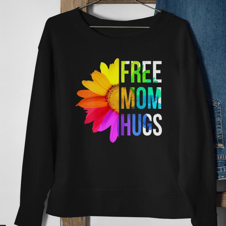 Womens Free Mom Hugs Gay Pride Lgbt Daisy Rainbow Flower Hippie Sweatshirt Gifts for Old Women