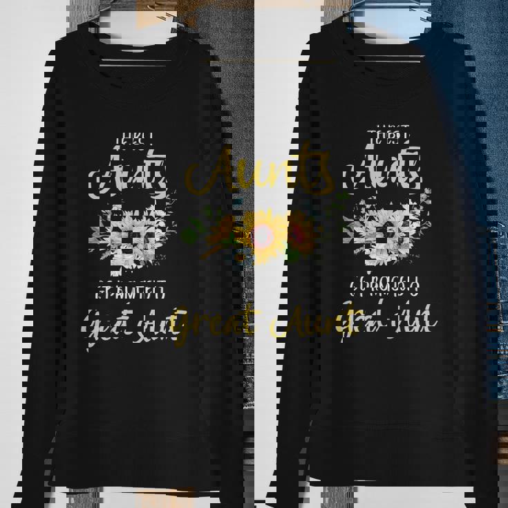 Womens The Best Aunts Get Promoted To Great Aunt New Great Aunt Sweatshirt Gifts for Old Women