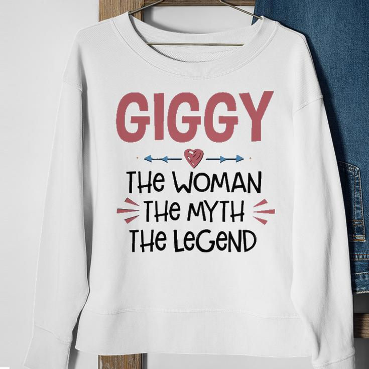 Giggy Grandma Gift Giggy The Woman The Myth The Legend Sweatshirt Gifts for Old Women