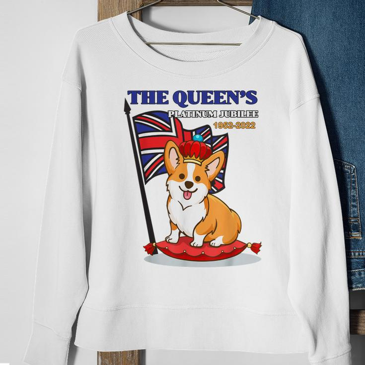 The Queen’S Platinum Jubilee 1952-2022 Corgi Union Jack Sweatshirt Gifts for Old Women