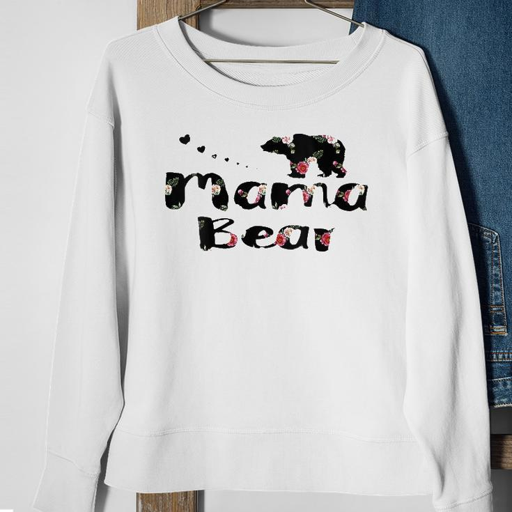 Womens Mama Bear Mom Life - Floral Heart Top Gift Boho Outfit Sweatshirt Gifts for Old Women
