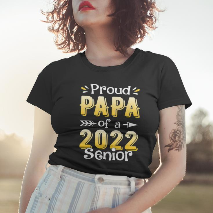 Class Of 2022 Proud Papa Of A 2022 Senior School Graduation Women T-shirt Gifts for Her
