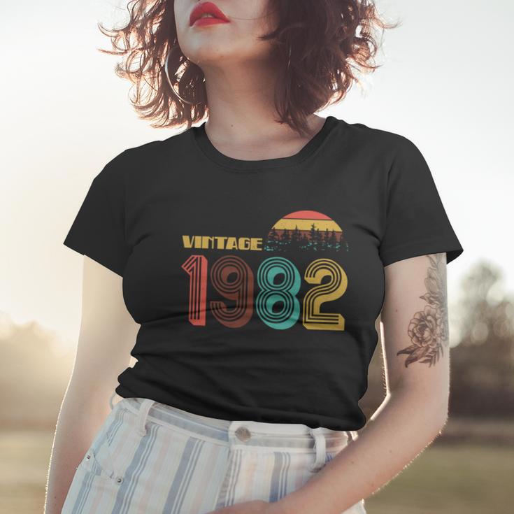 Vintage 1982 Sun Wilderness 40Th Birthday Women T-shirt Gifts for Her