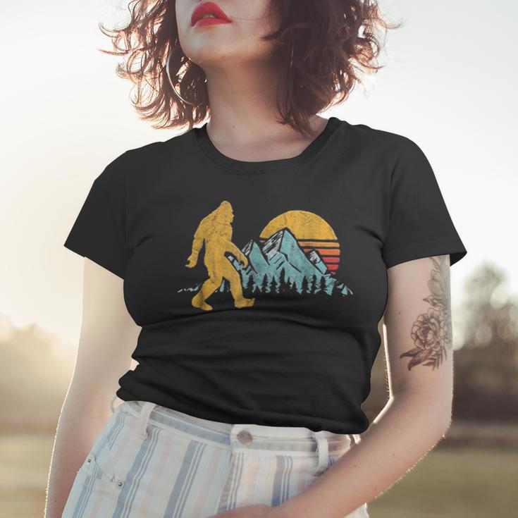 Vintage Retro Bigfoot Believe Silhouette Mountain Sun 234 Shirt Women T-shirt Gifts for Her