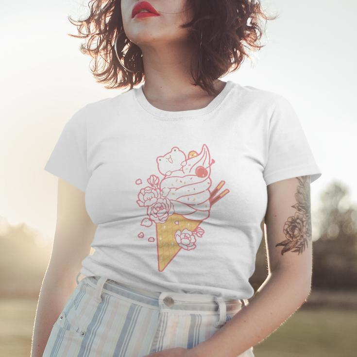 Frog Ice Cream Cone Cute Kawaii Aesthetic Women T-shirt Gifts for Her