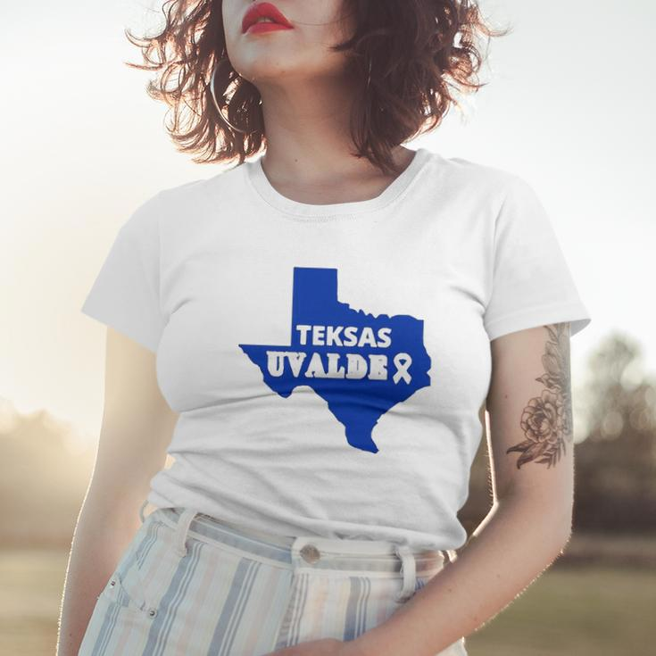 Texas Uvalde Pray For Texas Texas Map Women T-shirt Gifts for Her