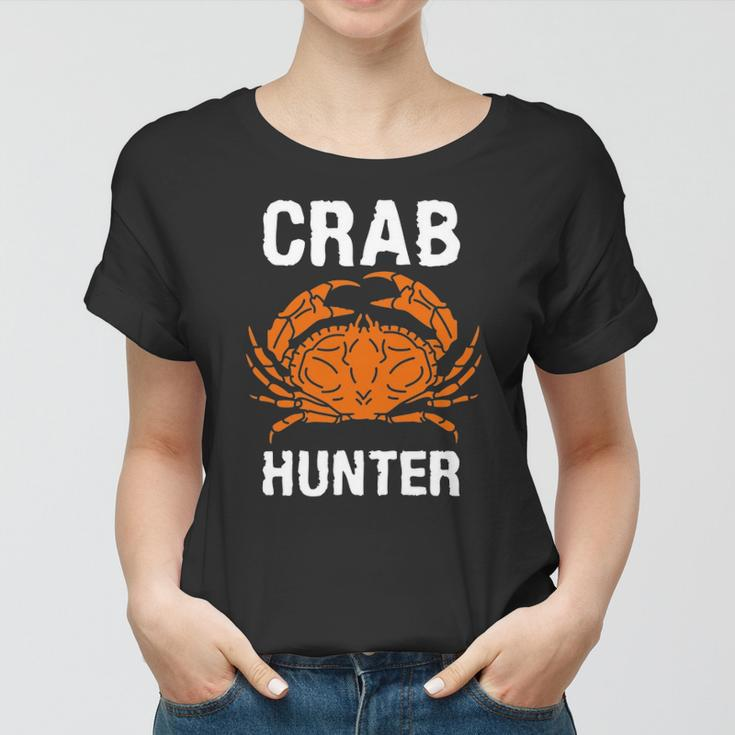 Crab Hunter Crab Lover Vintage Crab Women T-shirt