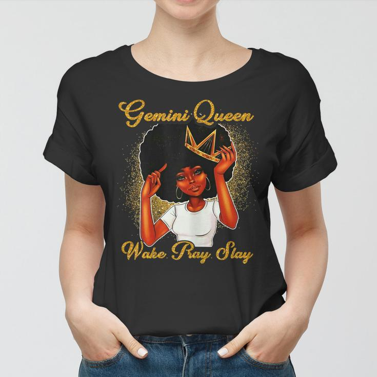Womens Gemini Queens Are Born In May 21 - June 21 Birthday Women T-shirt
